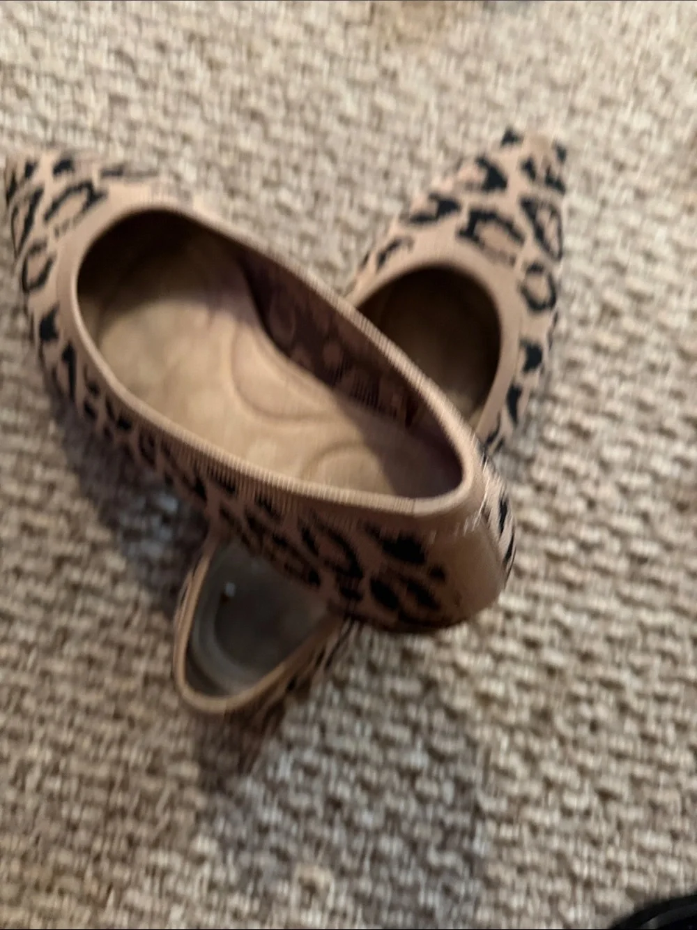 Old Navy Leopard Pointed-Toe Flats - Picture 14 of 15